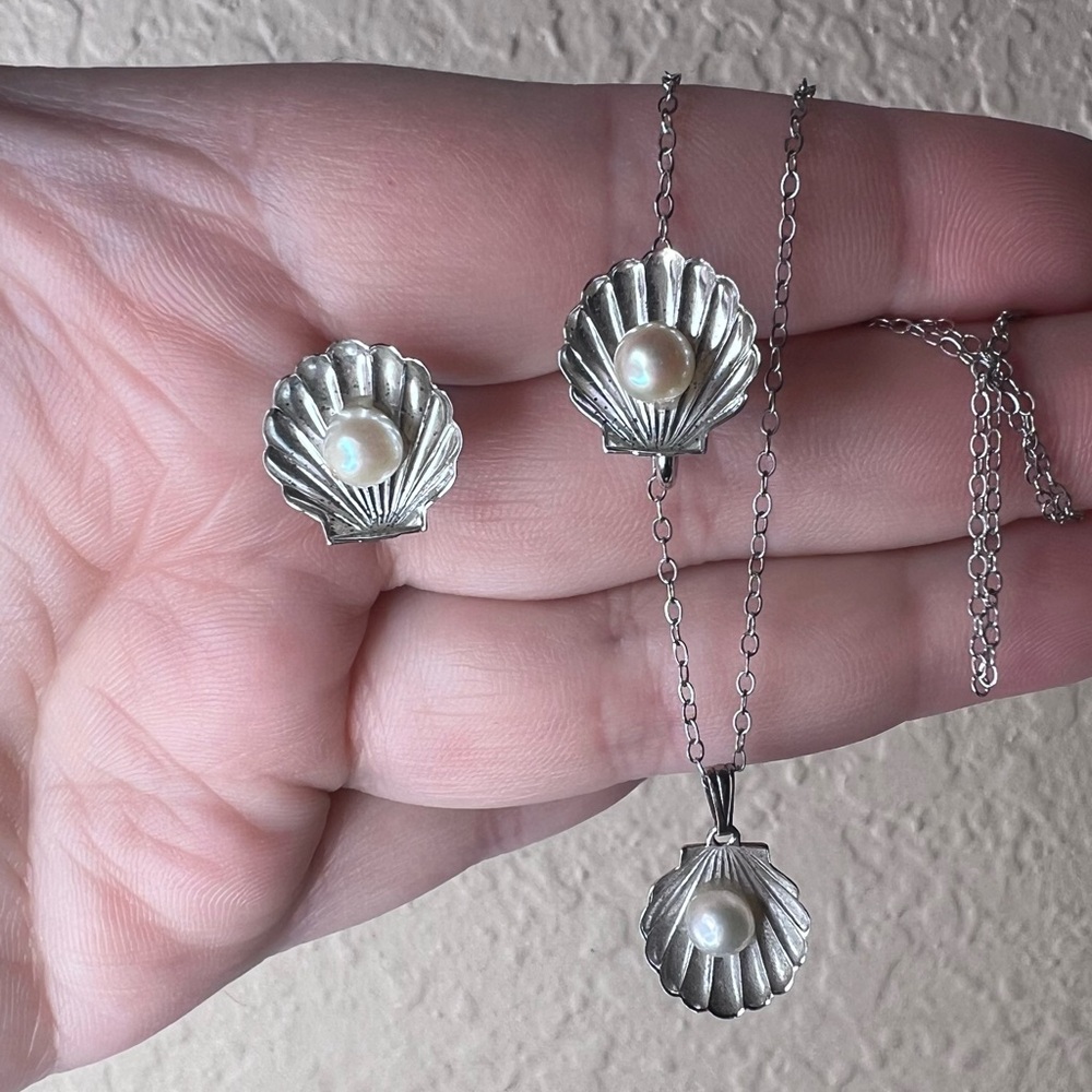 Mid-Century Theda Sterling Silver Pearl Shell Necklace Screw-Back Earrings